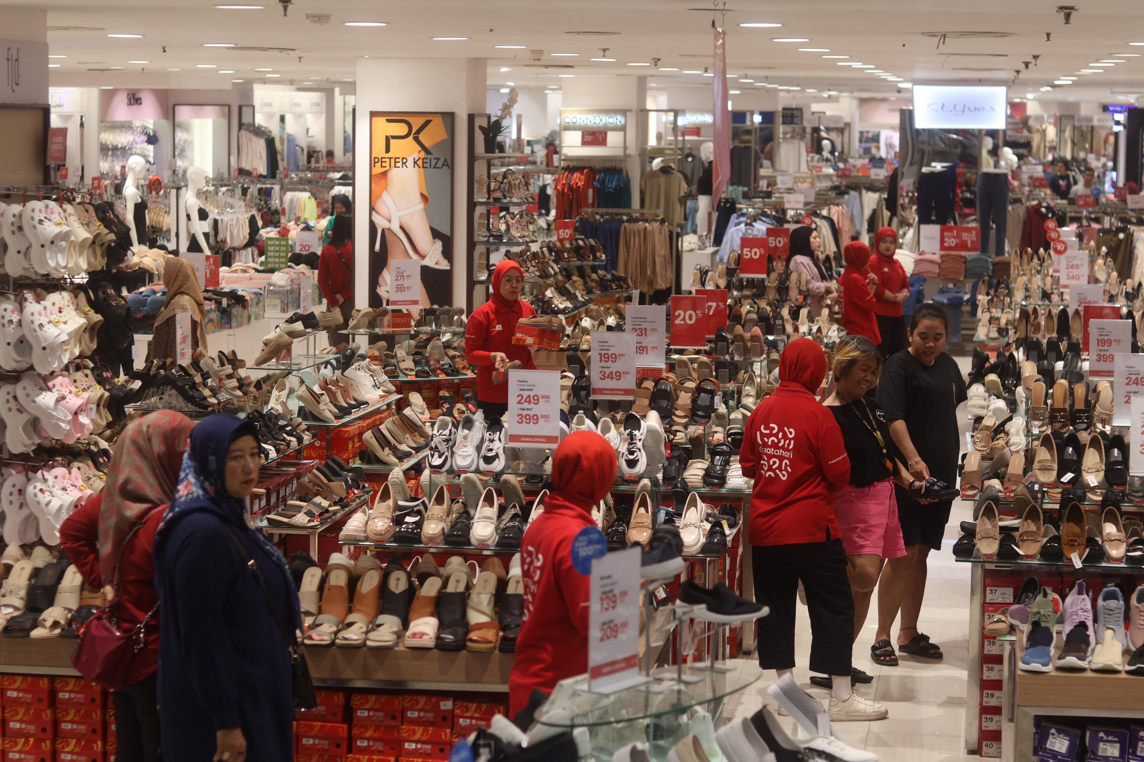 DAYA BELI: Pada triwulan I, daya beli masyarakat membaik. Konsumsi rumah tangga naik seiring tercermin dari naiknya Indeks Keyakinan Konsumen (IKK).