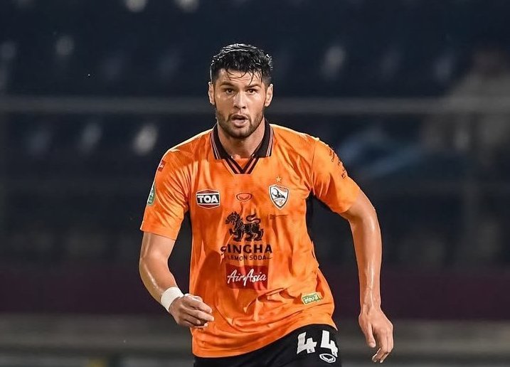 Julio Cesar didatangkan Persib Bandung dari Chiangrai United.