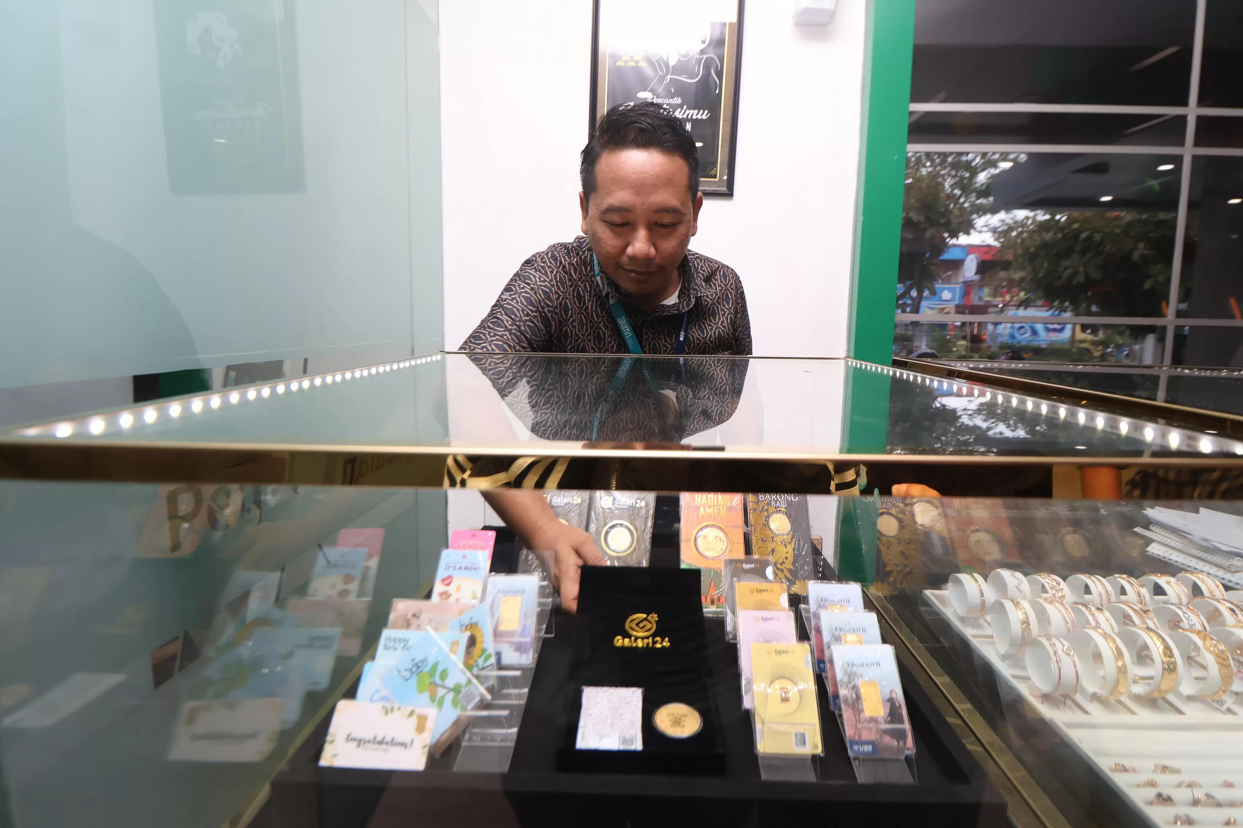 Pegadaian memperkenalkan fitur terbaru Setor Fisik Emas yang memungkinkan emas batangan dikonversi ke saldo Tabungan Emas.