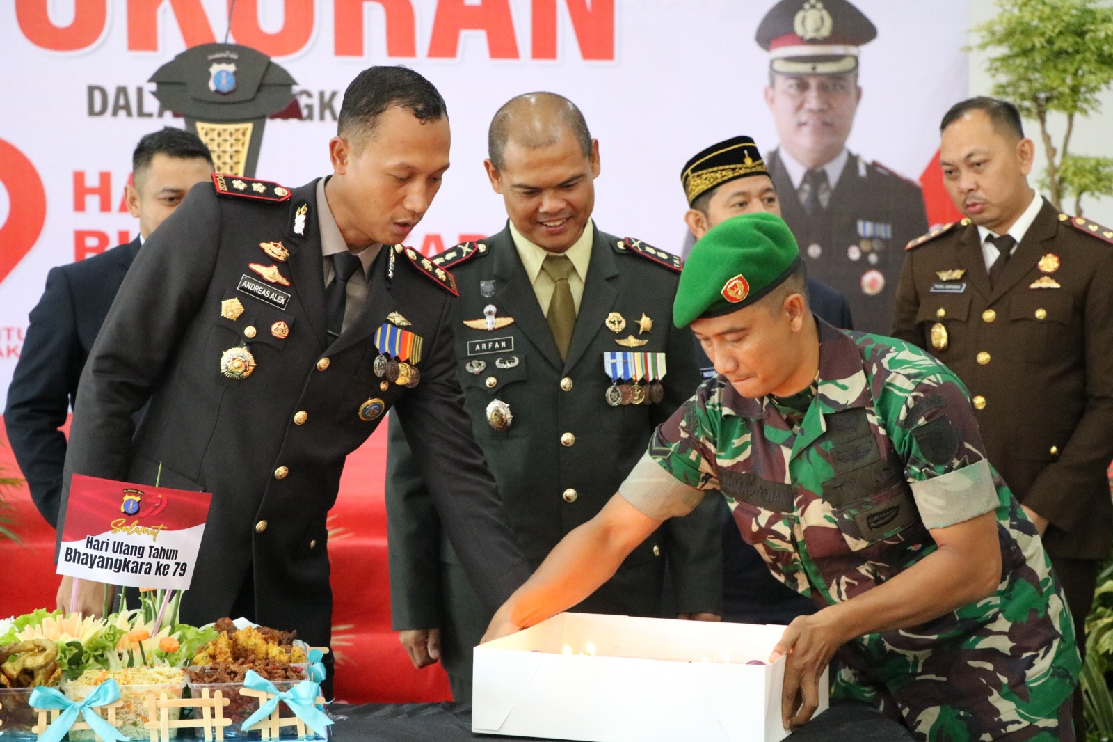 Polres PPU menerima kejutan dari Kodim 0193/PPU dan Bupati PPU, Mudyat Noor dalam rangkat peringatan ke-79 Hari Bhayangkara 2025. (FOTO: IST)