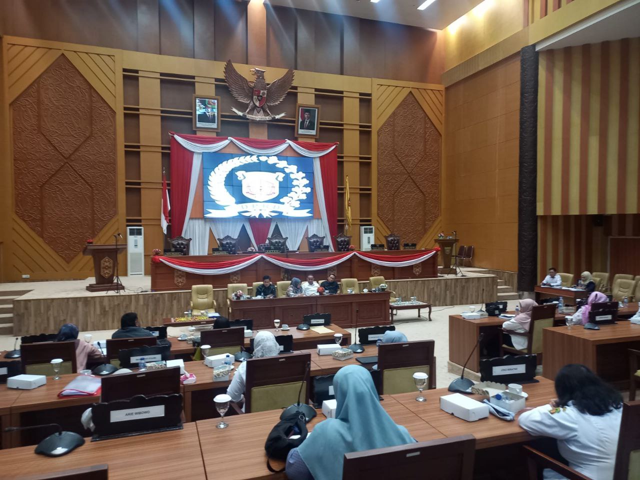 DIBAHAS SERIUS: Peristiwa yang menimpa seorang balita yang dititipkan di salah satu yayasan kini dibahas bersama anggota dewan. (EKO PRALISTIO/KP)