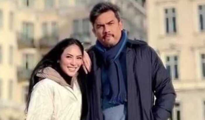 Agustina Hastarini bersama suami, Maman Abdurrahman.