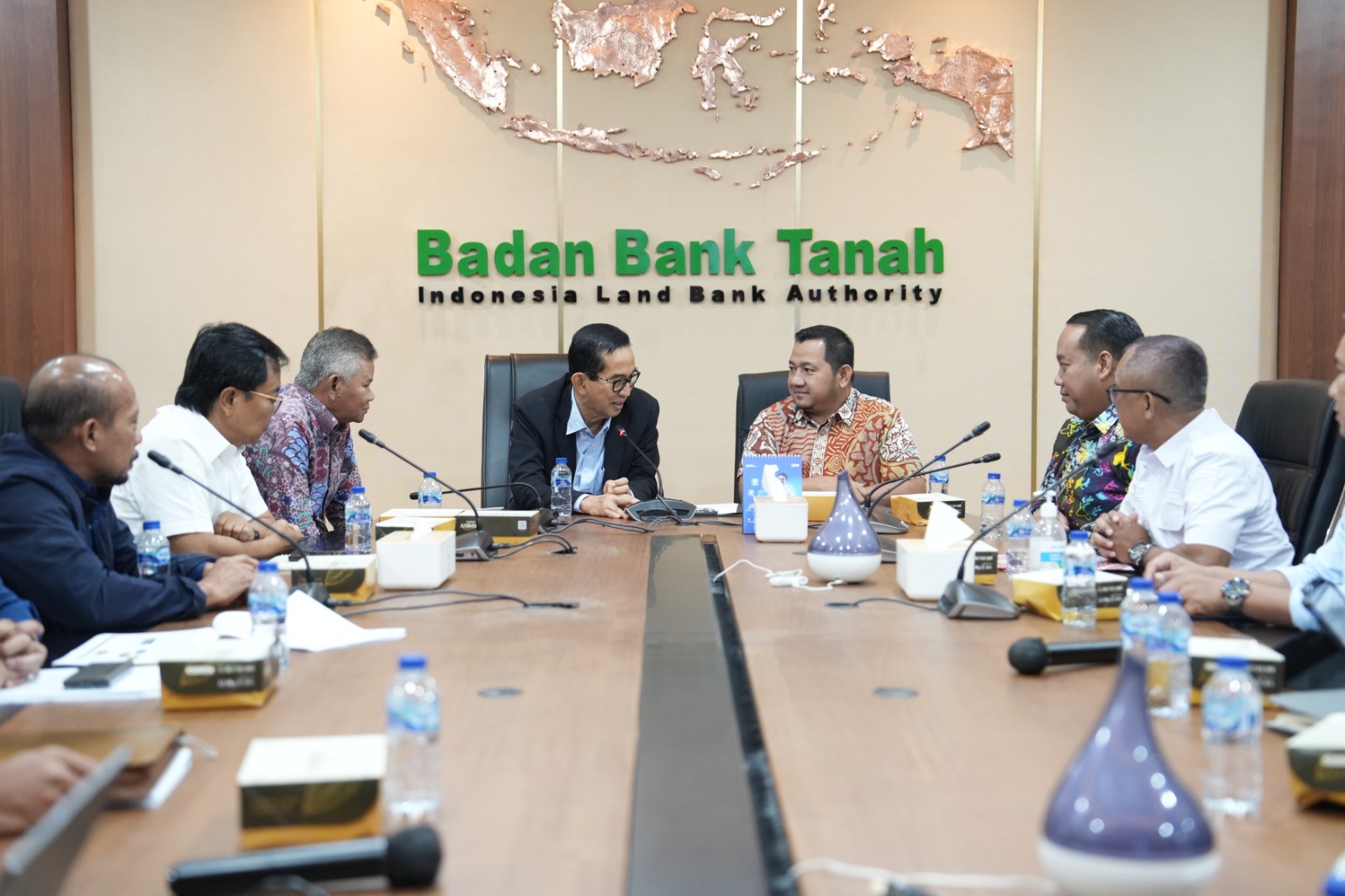 PELUANG: Mudyat Noor menemui Badan Bank Tanah dan menjajaki peluang PPU sebagai salah satu sentral ekonomi baru di Kaltim.