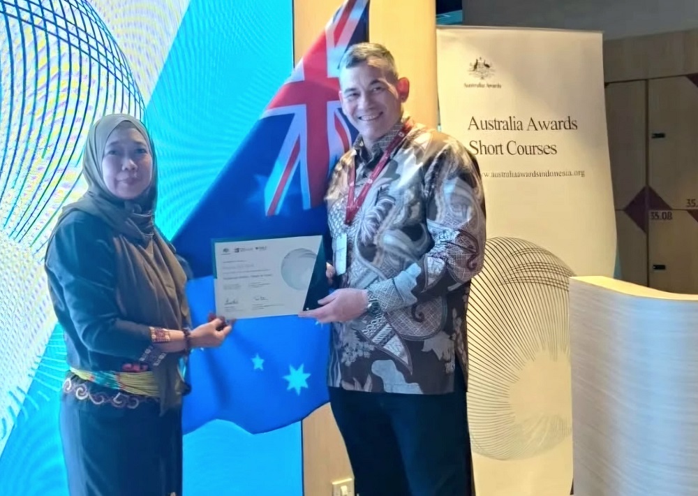 PERWAKILAN: Hainun jadi satu-satunya perwakilan Kaltim saat Australian Award Short Course Women-Led Ready to Export akhir tahun lalu. Terkurasi dari ribuan usaha yang mendaftar.
