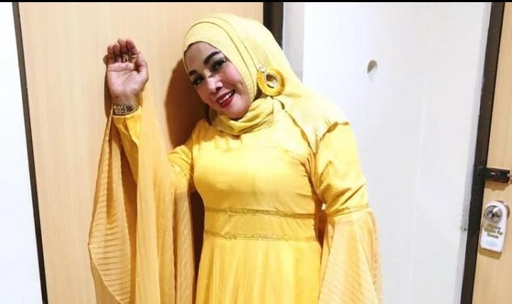 Pedangdut senior Yunita Ababiel.
