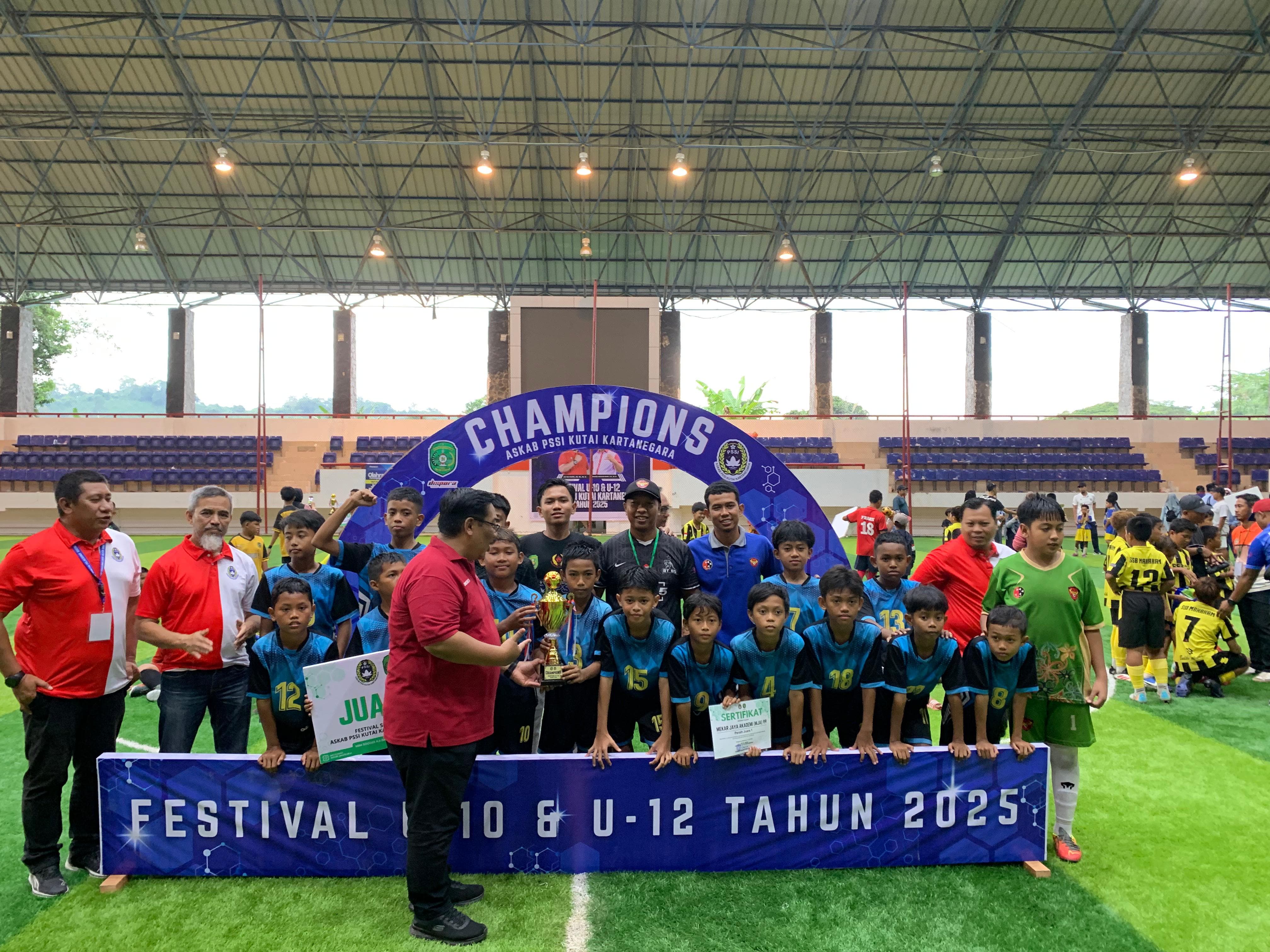 MJA 99 menjuarai Festival U-19 dan U-12 garapan Askab PSSI Kukar dan Dispora Kukar.