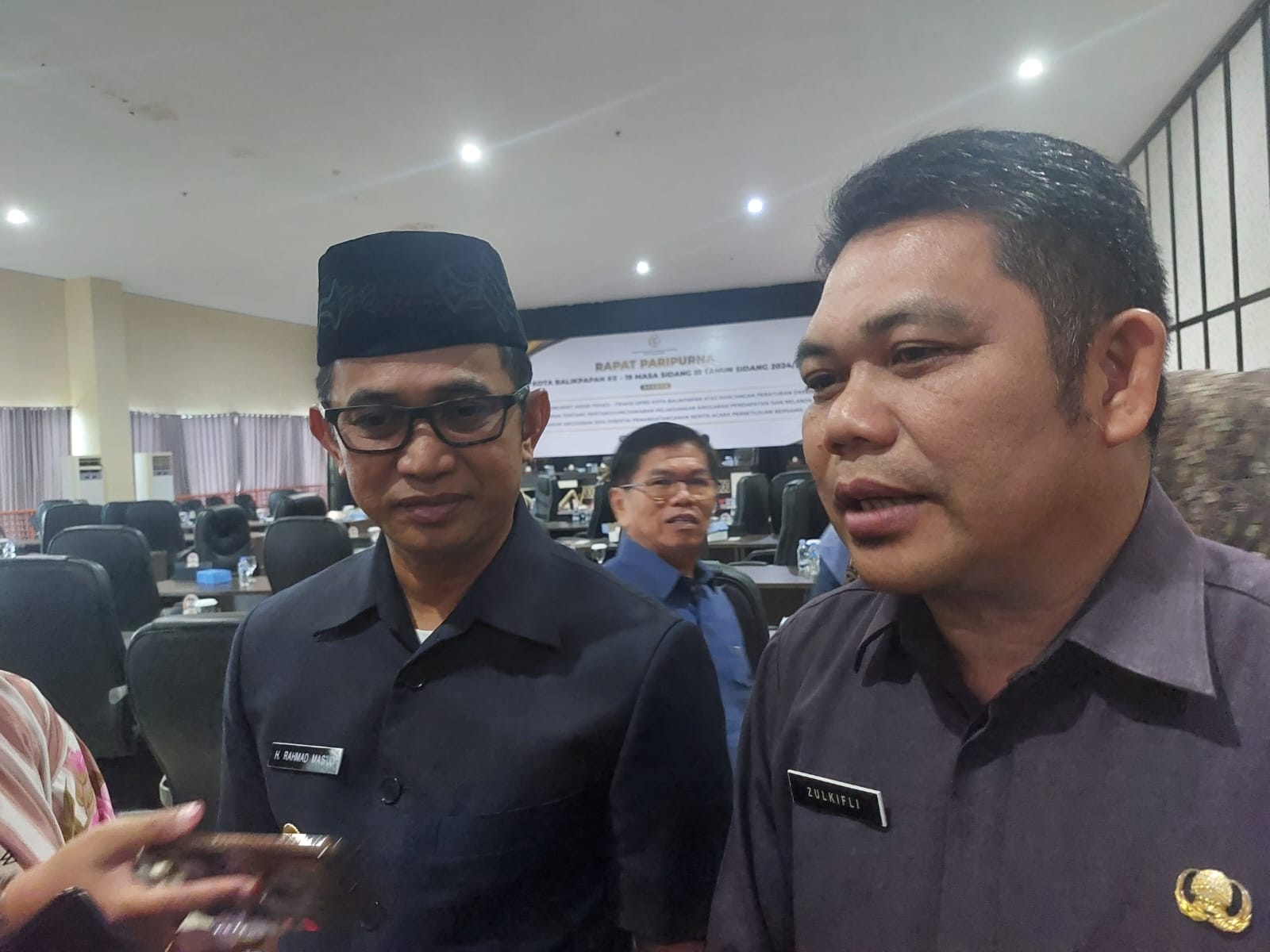 Wali Kota Balikpapan Rahmad Mas&rsquo;ud (kiri) bersama Asisten I Setdakot Zulkifli