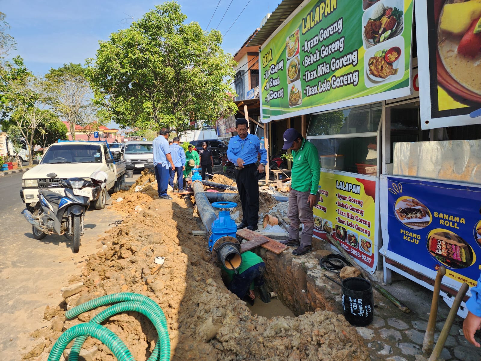LEBIH OPTIMAL: Pemasangan jaringan distribusi air bersih berupa pipa diameter 10 inch di Tanjung Laut merupakan langkah interkoneksi agar jam layanan bisa bertambah pasca kehadiran dua sumur baru.