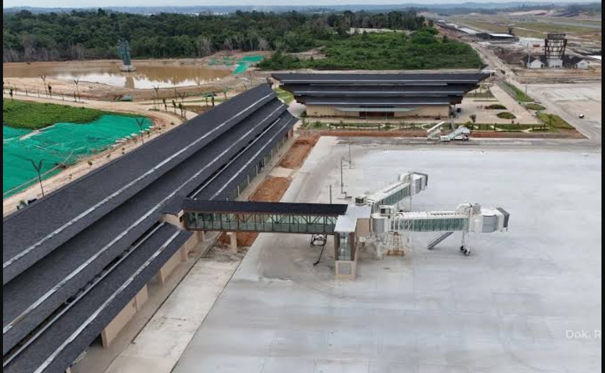 Bandara VVIP Ibu Kota Nusantara (IKN) menjadi salah satu Proyek Strategis Nasional yang menuai sorotan masyarakat di Penajam Paser Utara karena persoalan ganti rugi lahan. (FOTO: IST)