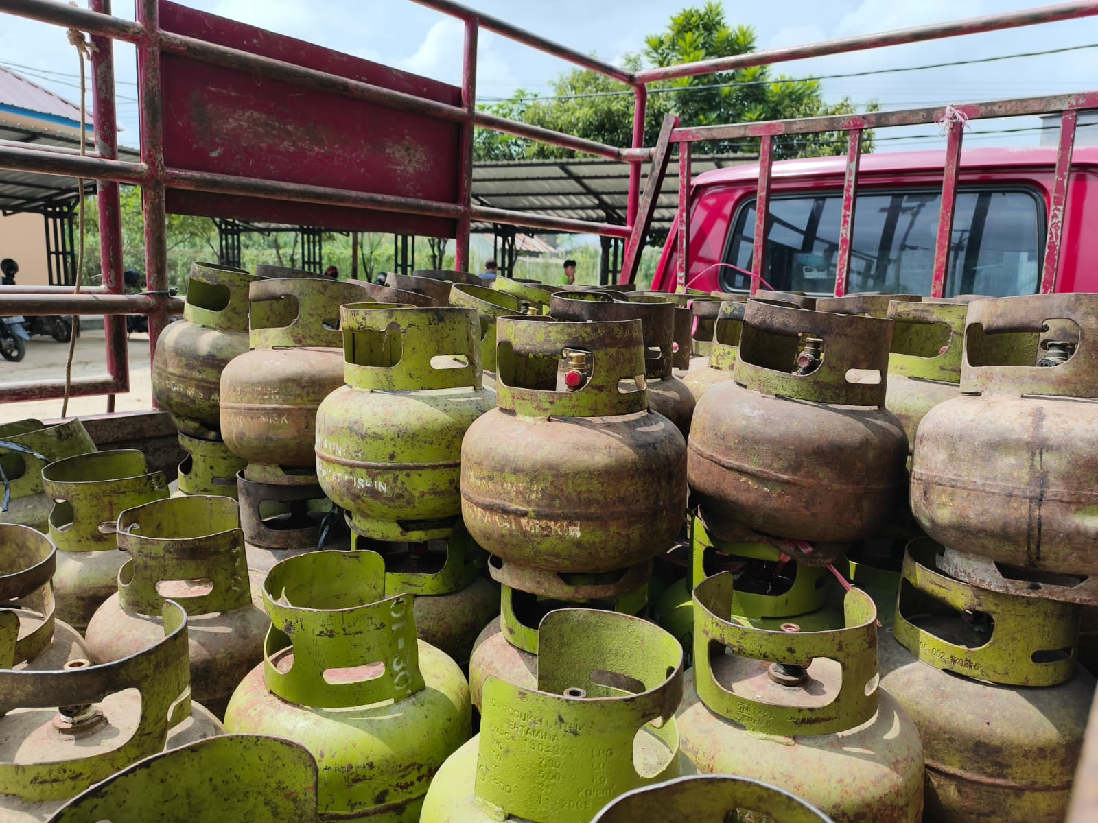 DIBURU WARGA: Disperindag Kutim usulkan perubahan HET LPG 3 kg ke Pemprov Kaltim.