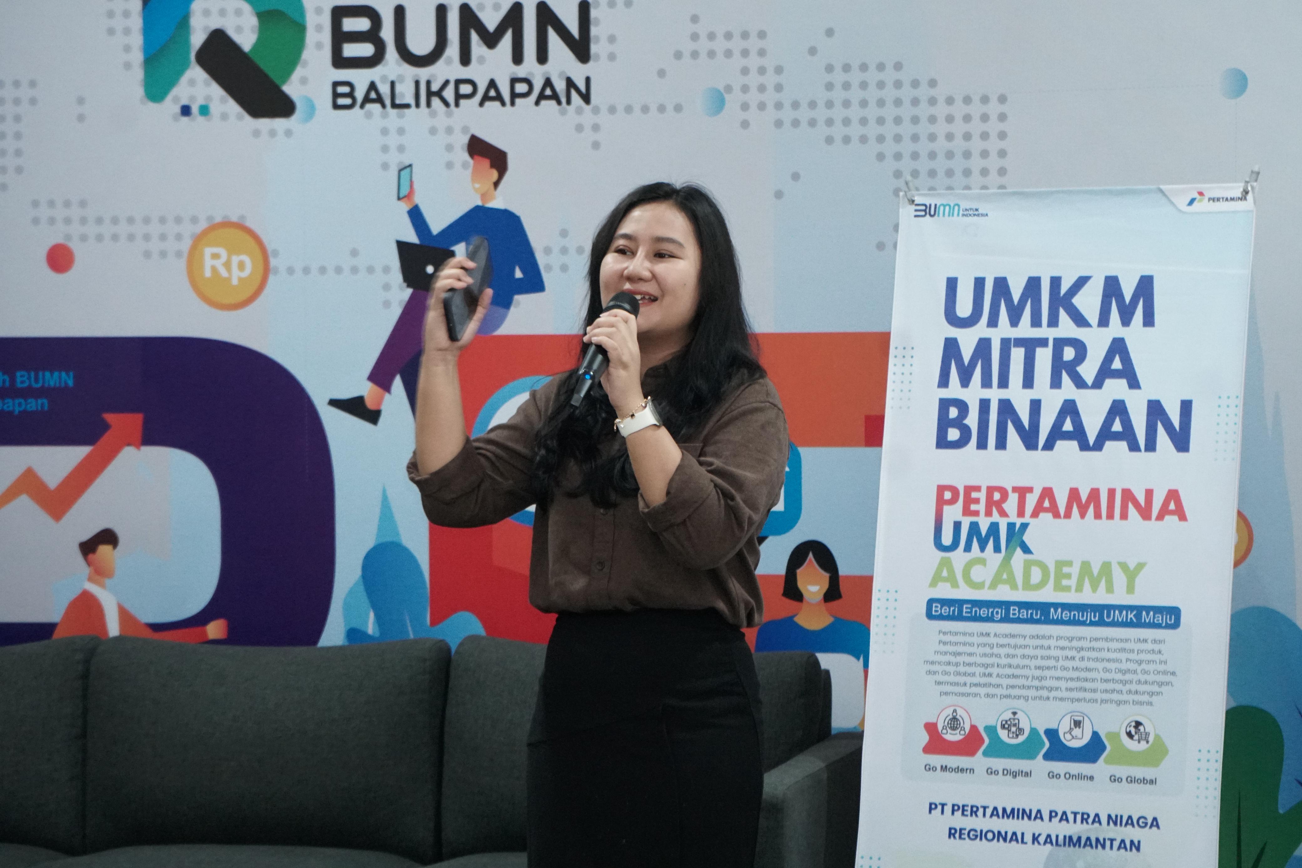 TAMBAH WAWASAN: Bersama Rumah BUMN Balikpapan, Pertamina melaksanakan pelatihan bagi UMK lokal yang digelar pada Senin (21/7) secara hybrid dan diikuti oleh 230 peserta.