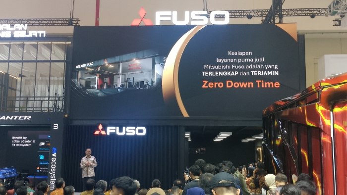 Fuso Perkuat Inovasi di GIIAS 2025, Hadirkan EV Mobile Charger dan Fighter X FM65F Tractor Head