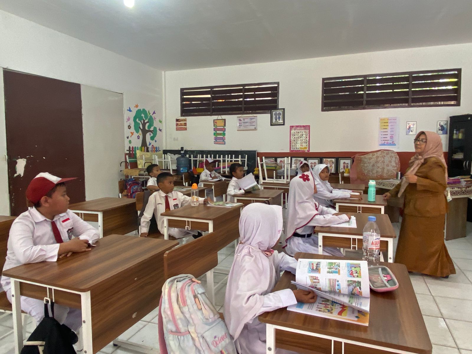 Tahun ini, SD Cokroaminoto tanpa satu pun menerima siswa baru pada tahun ajaran 2025/2026. (FOTO DINA ANGELINA/KP)