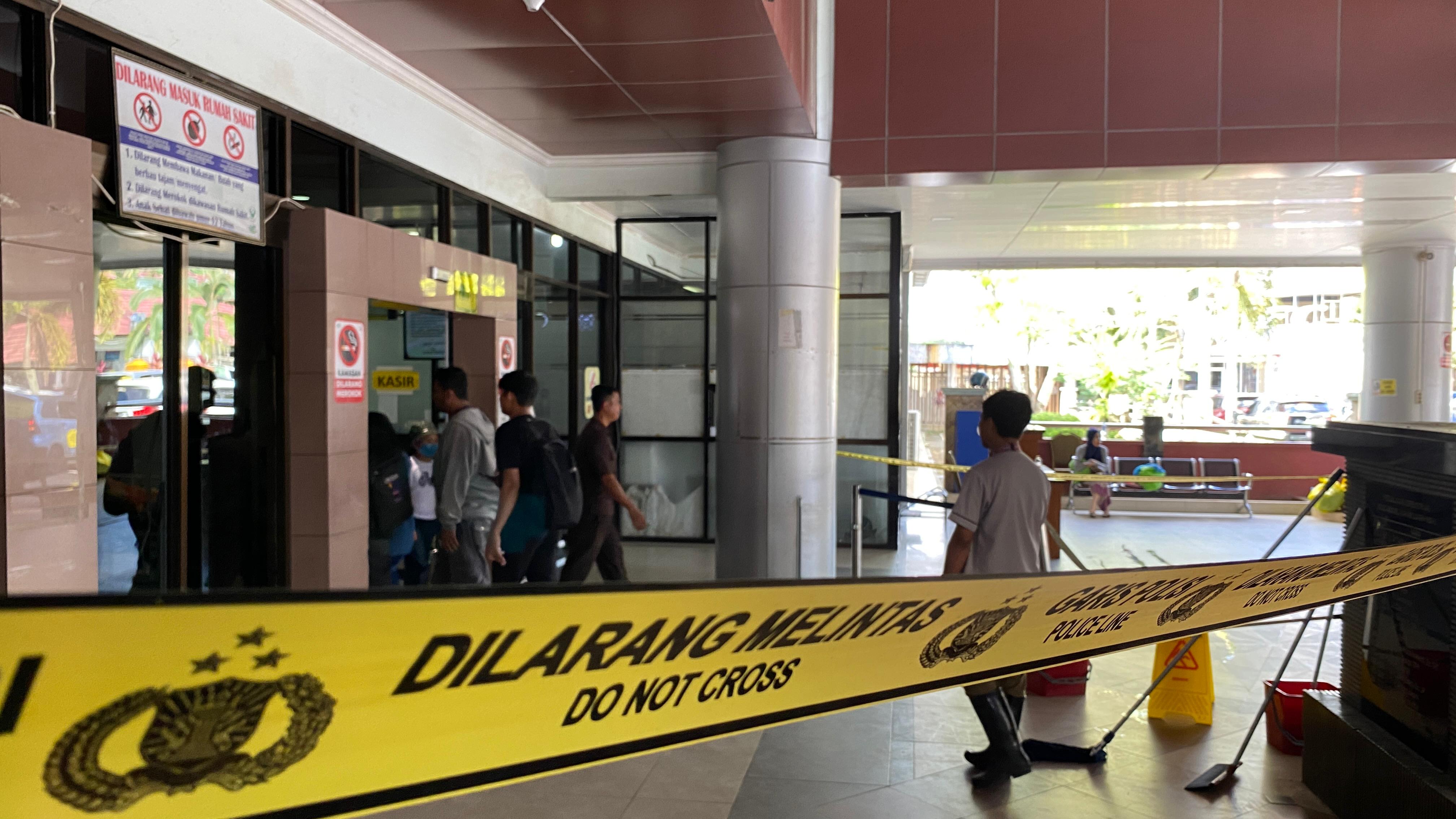 Wakil Gubernur Kaltim Seno Aji meminta kepada manajemen RSUD AWS melakukan audit kelistrikan guna mencegah terjadinya kebakaran. (FOTO/RAMA SIHOTANG)