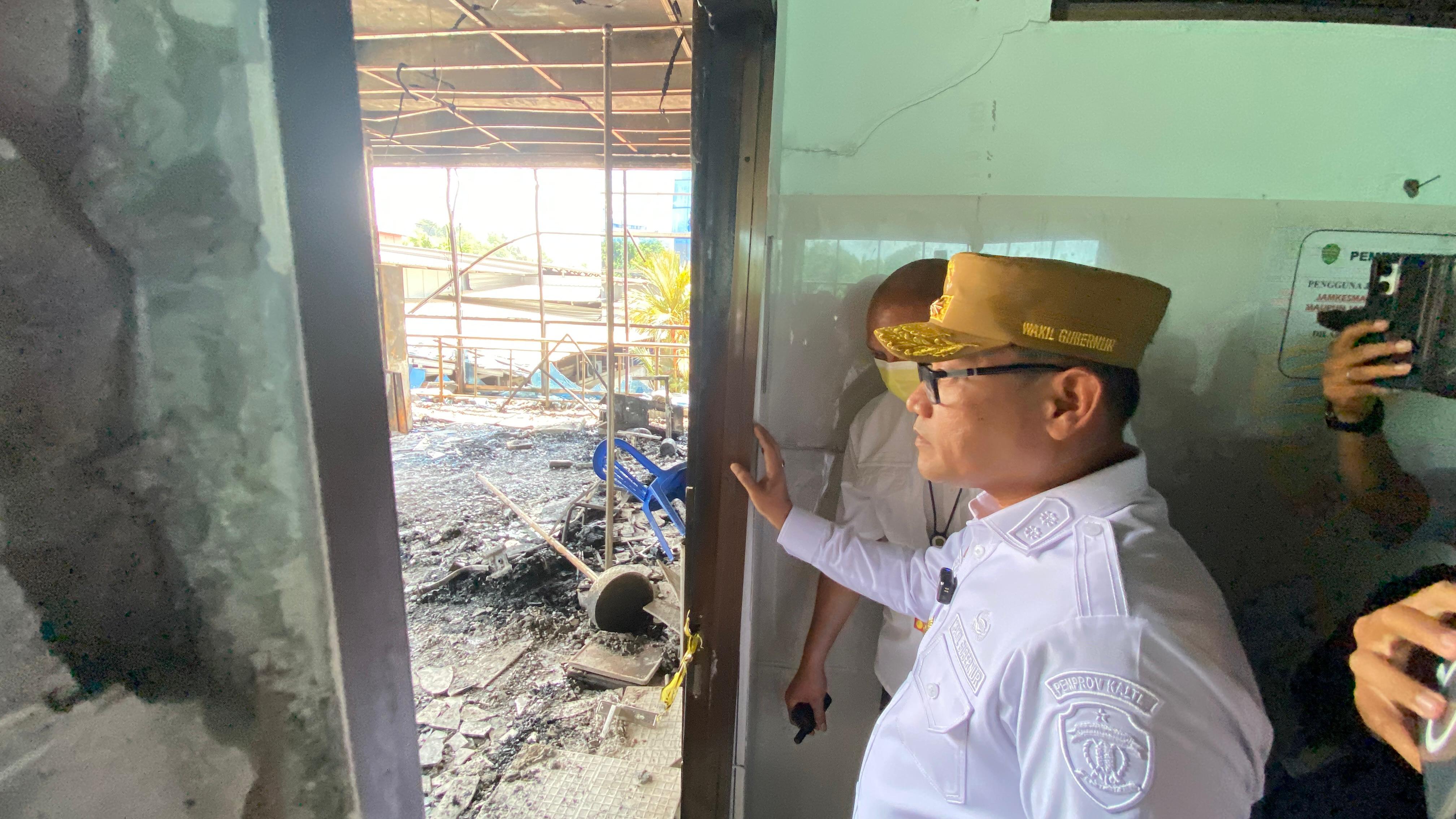 Wakil Gubernur Kaltim Seno Aji meminta kepada manajemen RSUD AWS Samarinda melakukan audit kelistrikan guna mencegah terjadinya kebakaran. (FOTO/RAMA SIHOTANG)