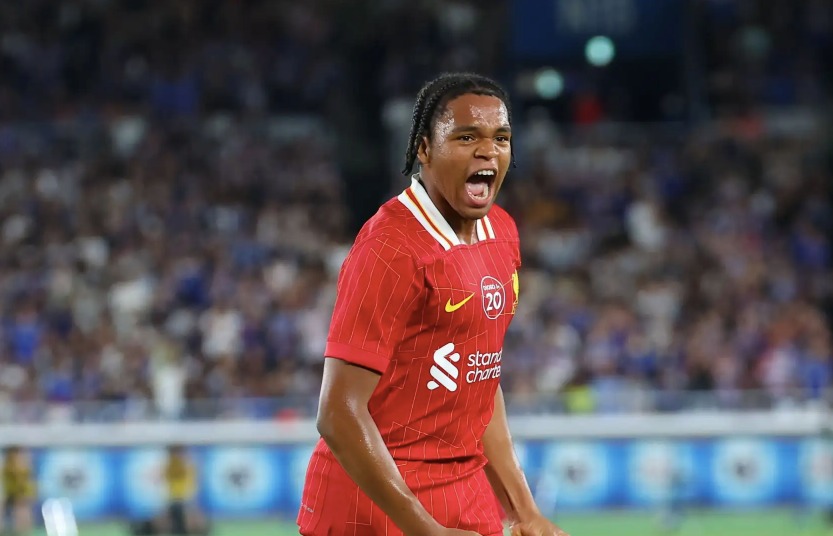 Rio Ngomoha mendapat pujian setelah berkontribusi satu gol dalam kemenangan Liverpool atas Yokohama Marinos.