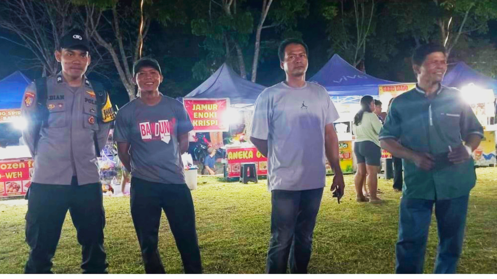 PENGAMANAN: Personel Polsek Waru, Polres PPU saat melakukan pengamanan kegiatan hari ulang tahun DPD Ikapakarti PPU.