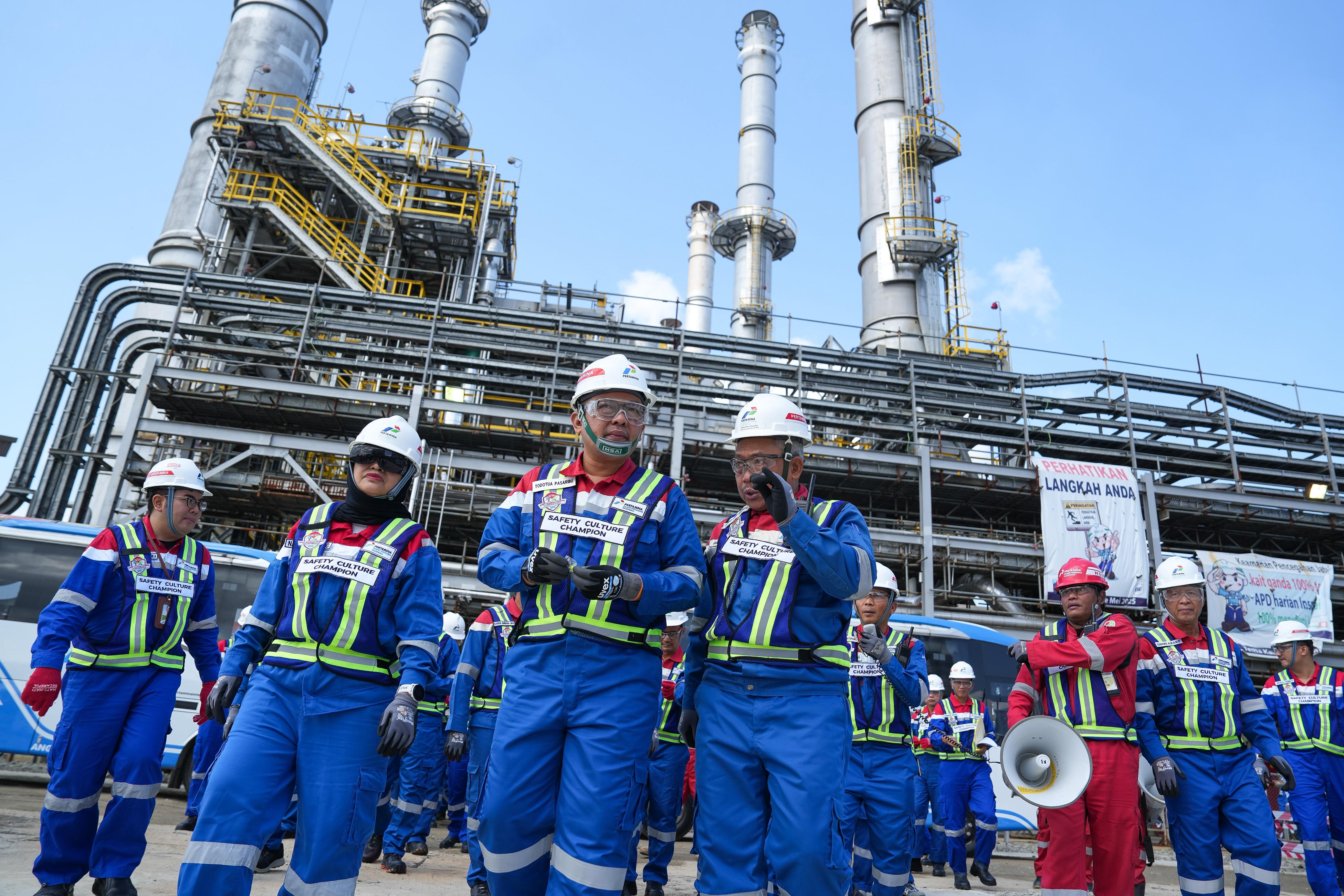 TINJAU LAPANGAN: Kunjungan kerja ke proyek RDMP Balikpapan jadi penegas komitmen kuat Dewan Komisaris Pertamina mengawal percepatan penyelesaian PSN yang diproyeksikan menjaga ketahanan energi