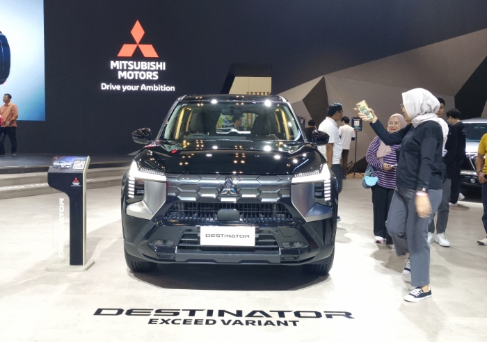 Mitsubishi Destinator tampil gagah di GIIAS 2025 dengan desain maskulin dan kabin luas.