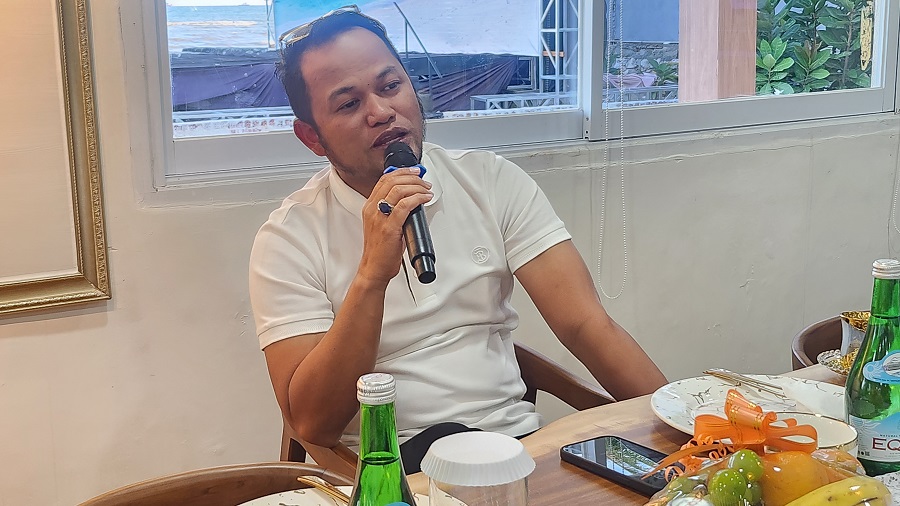 TEKAN HARGA: Gubernur Kalimantan Timur Rudy Mas&rsquo;ud menjanjikan bakal segera mengirim bantuan beras ke Mahulu secara bertahap.
