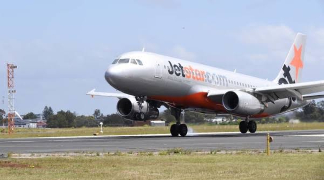 Pesawat Jetstar Asia resmi menghentikan operasinya di Asia Tenggara setelah 20 tahun beroperasi, dan melakukan PHK terhadap 500 karyawan.(FOTO: IST)