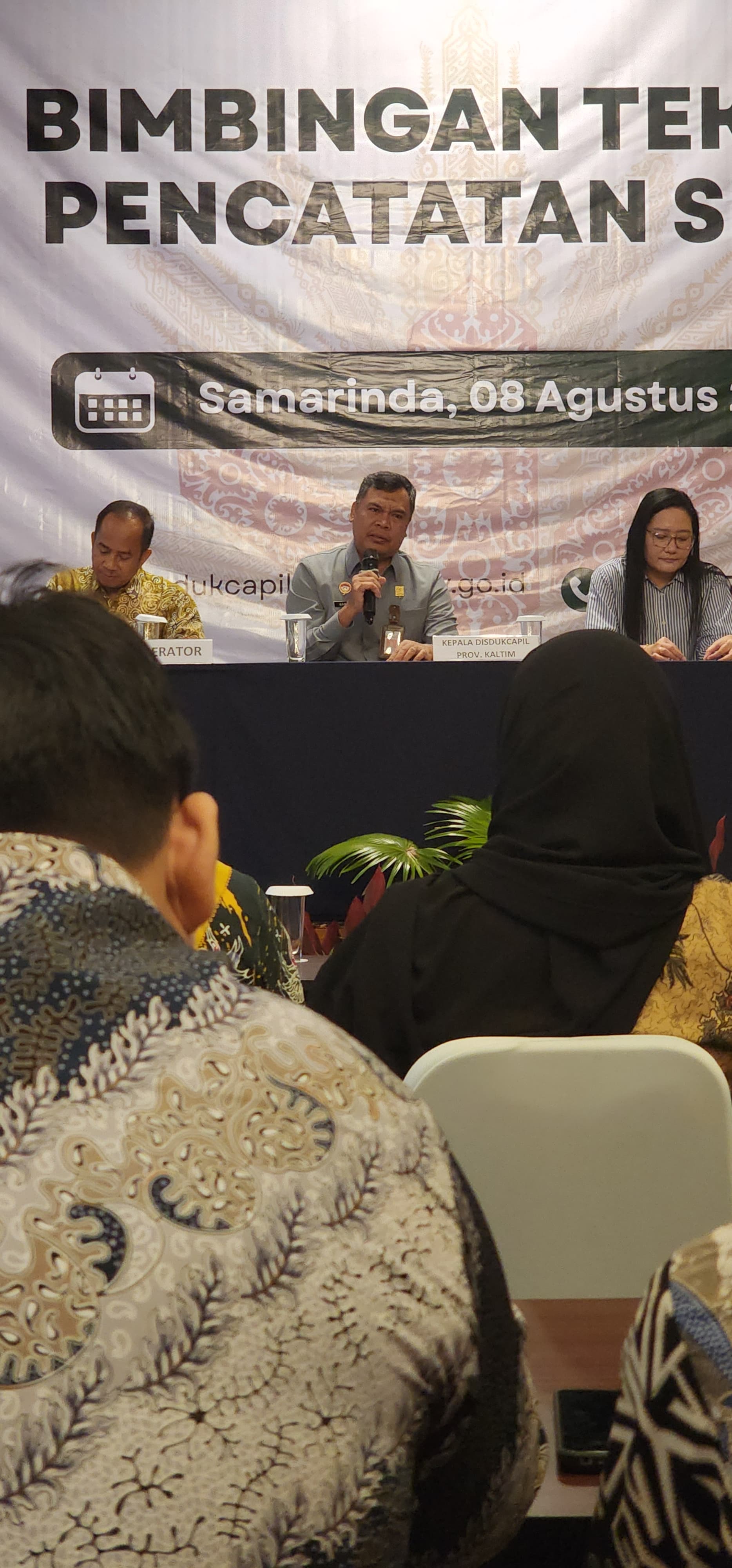Kanwil Kemenkum Kaltim Hadiri Bimtek Pencatatan Sipil se-Kaltim untuk membahas pewarganegaraan dan penduduk non-dokumen.  &nbsp;