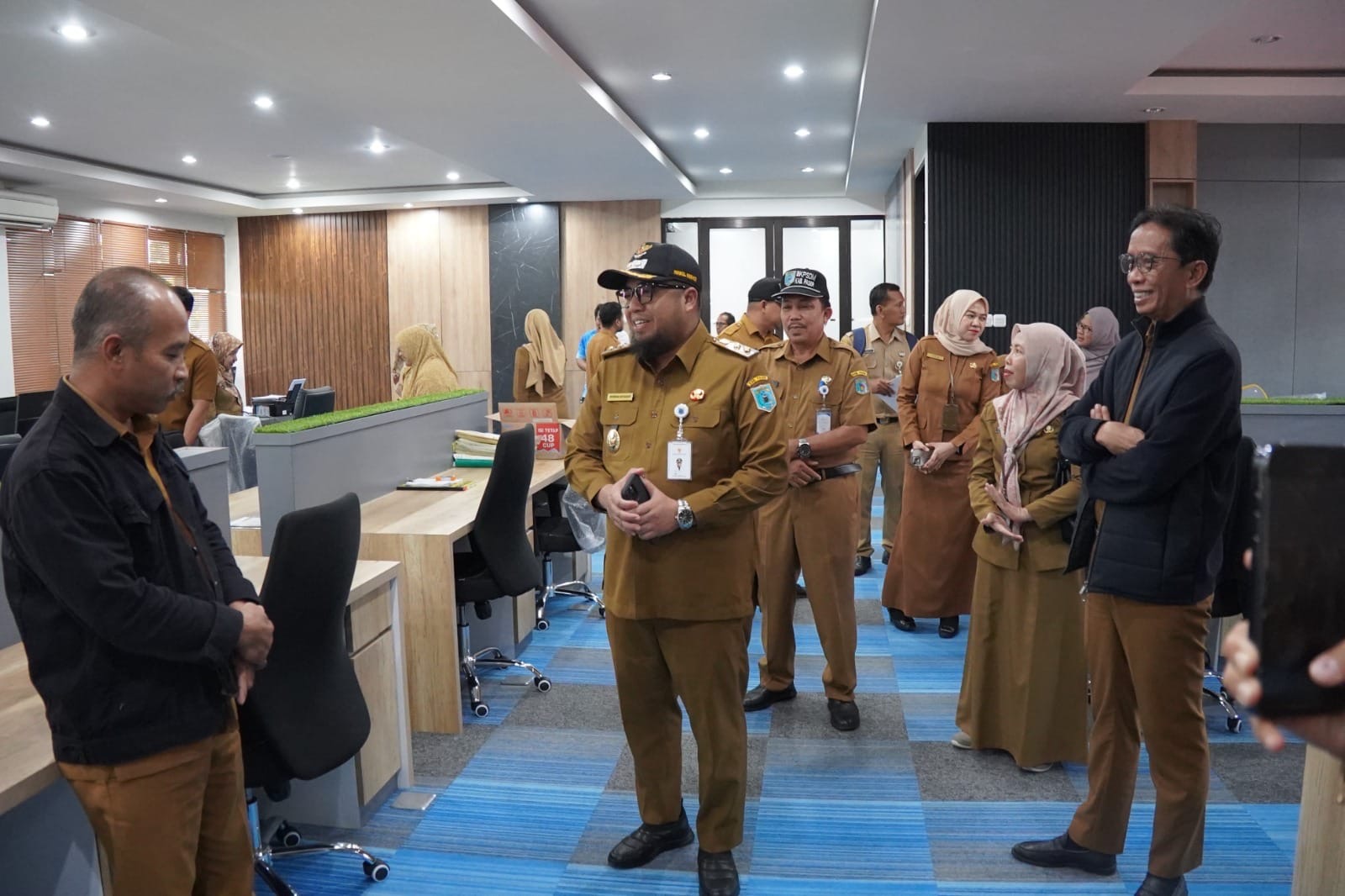 Sidak pegawai kembali dilakukan Wakil Bupati Ikhwan Antasari di lingkungan perkantoran Sekretariat Daerah Kabupaten Paser, Selasa (19/8/2025).