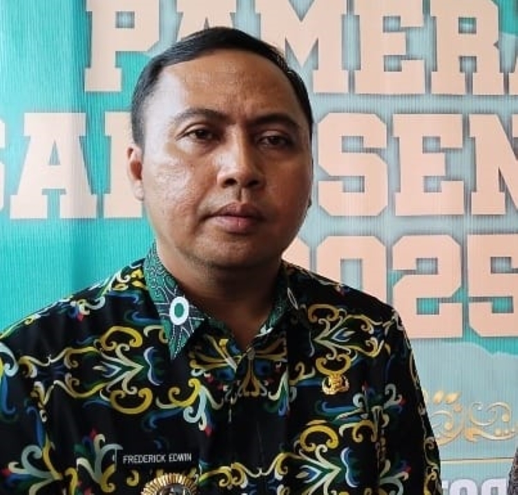 Bupati Kutai Barat, Frederick Edwin.