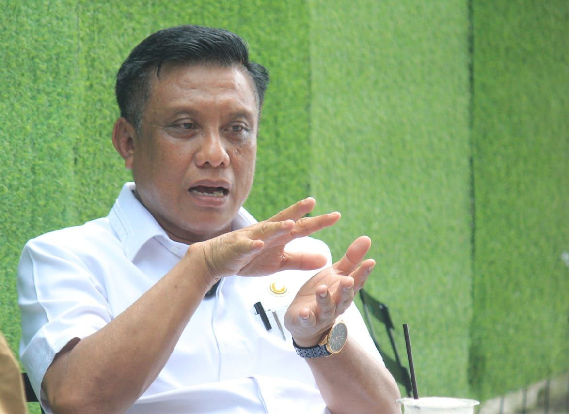 Kepala Disdikpora PPU-Andi Singkerru