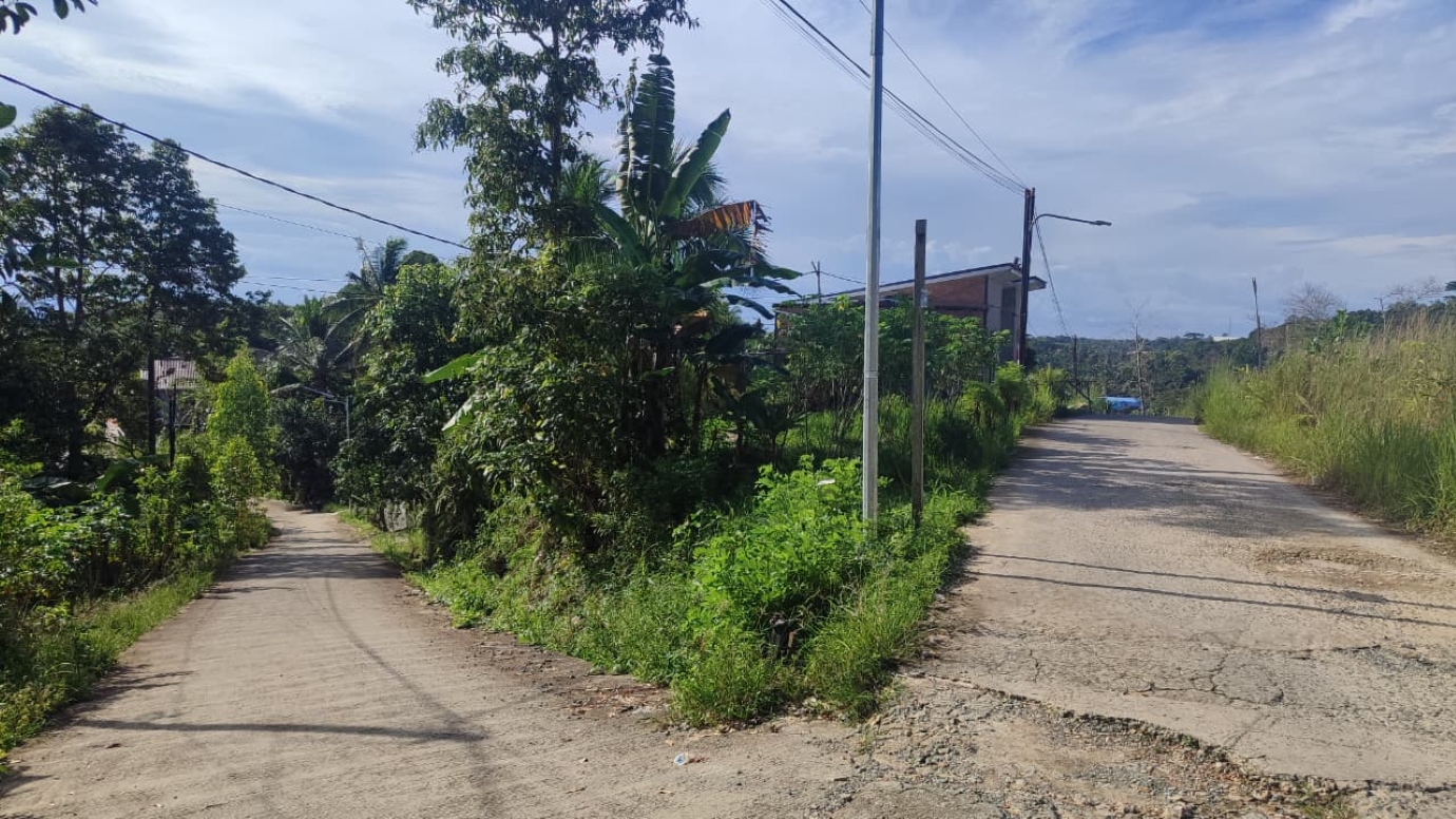 Potret jalan di Balikpapan Utara yang menanjak.