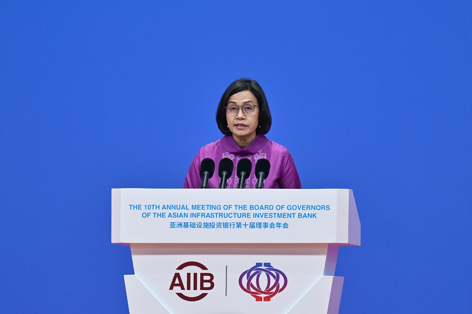 Menkeu Sri Mulyani akan memberi respon terkait tunjangan rumah DPR yang capai Rp 50 juta.