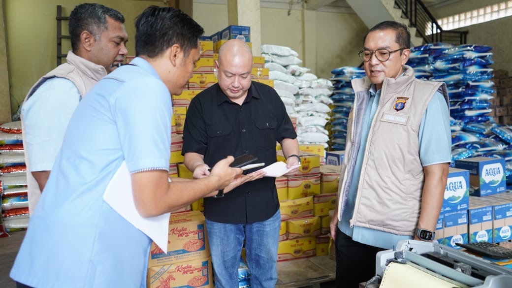 Pengecekan ke sejumlah swalayan dilakukan Ditreskrimsus Polda Kaltim. Mulai distribusi, stok, dan harga beras.