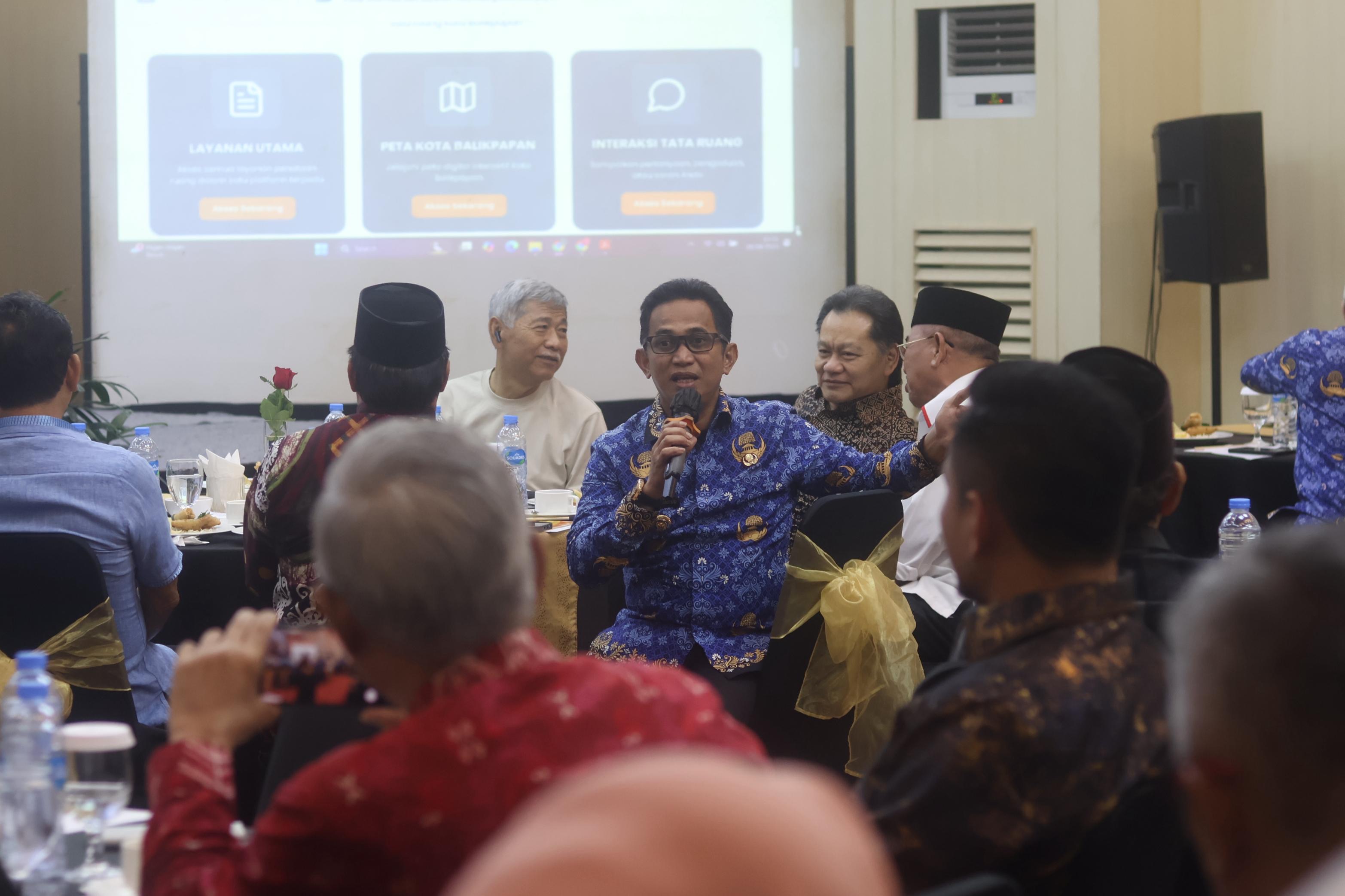 DISKUSI: Sharing session Pemkot Balikpapan bersama para pengusaha, Kamis (28/8) sore.
