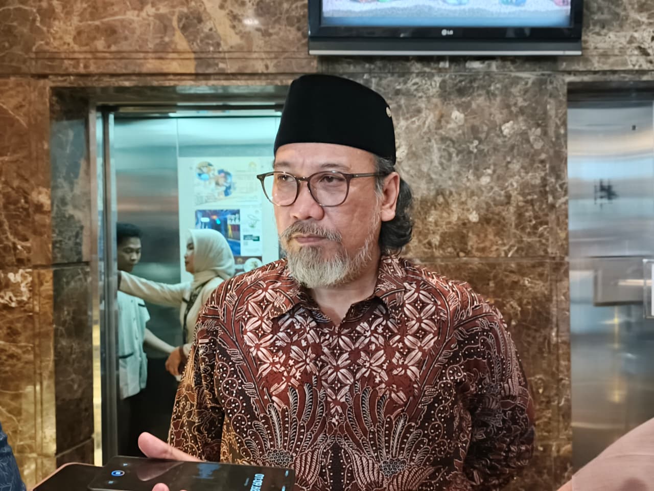 Kepala Dinas Lingkungan Hidup (DLH) Kutim Aji Wijaya Effendie.