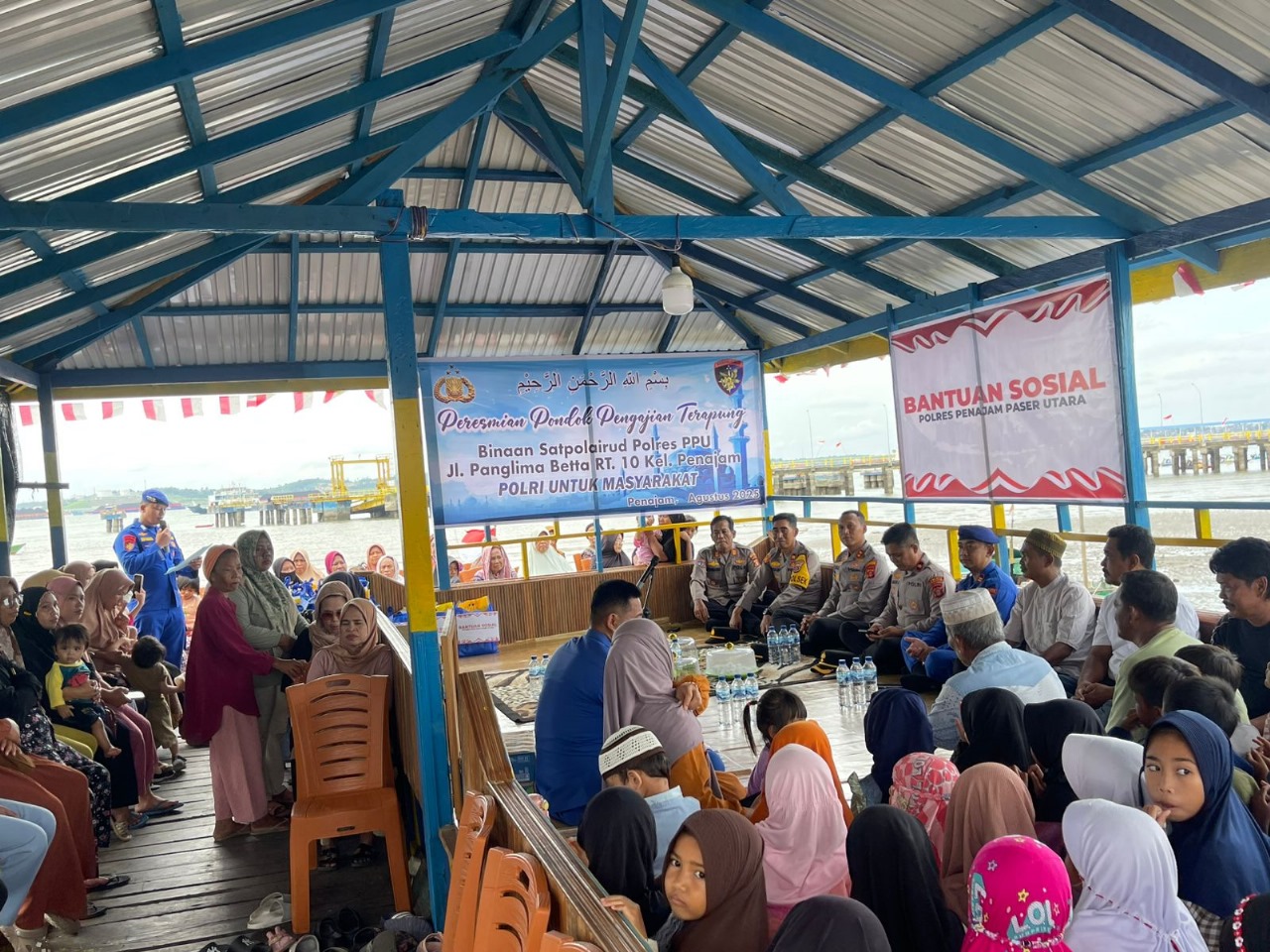POS PENGAJIAN: Satpolairud Polres PPU resmi memiliki pos pengajian terapung di kawasan Pasar Lama.
