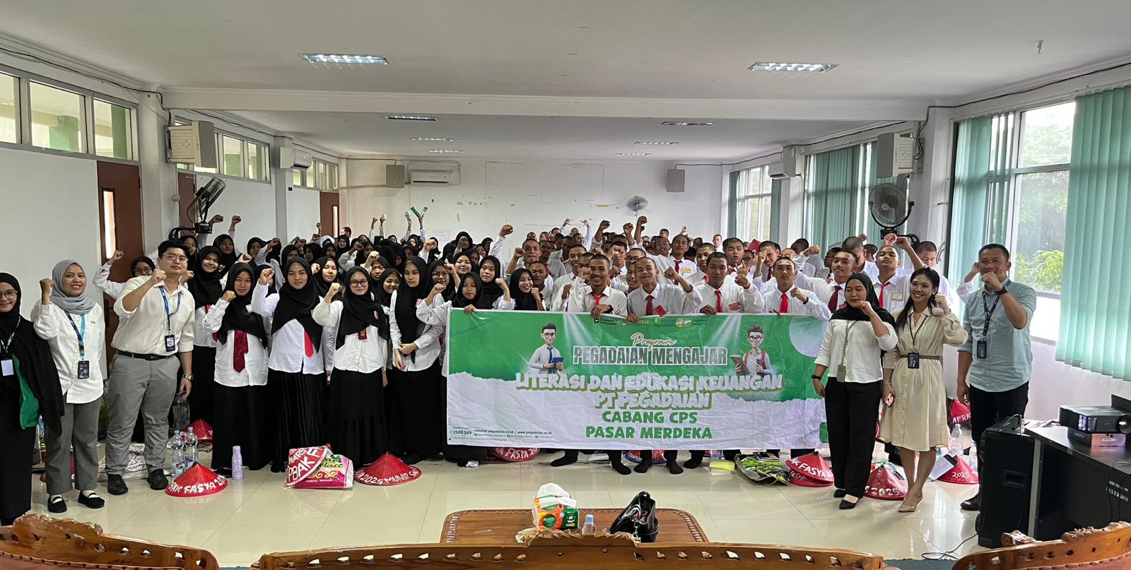 EDUKASI: Pegadaian Cabang Syariah Pasar Merdeka menyelenggarakan kegiatan edukatif di UINSI Samarinda, berfokus pada keuangan syariah, manajemen keuangan mahasiswa, serta pemanfaatan produk Pegadaian.