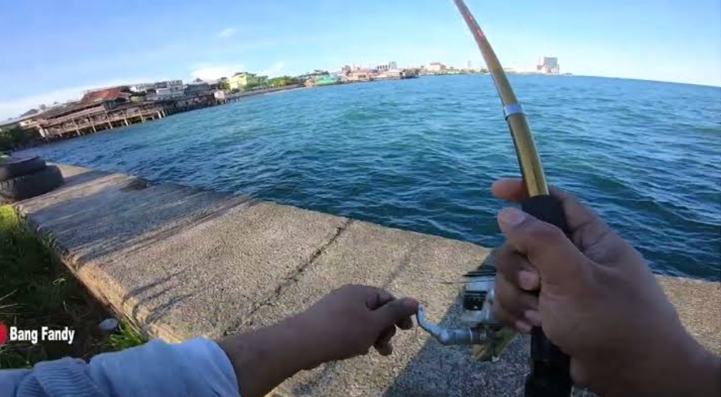 Mancing di Balikpapan. (Youtube/BangFandy)