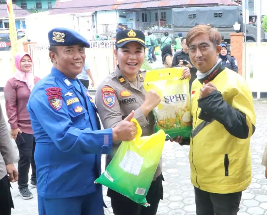 BERAS: Gerakan Pangan Murah (GPM), di antaranya beras SPHP digelar Polda Kaltim di Pelabuhan Semayang, Balikpapan.