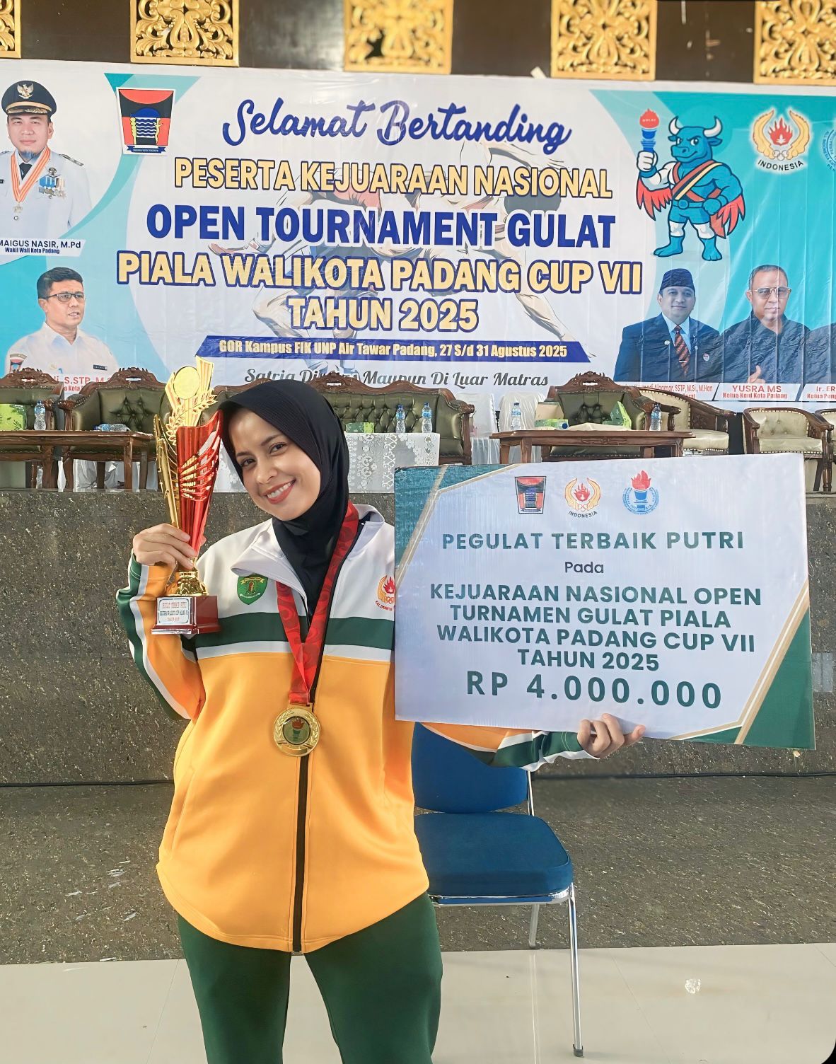 Pegulat putri Kaltim Inadrah raih medali emas Kejurnas Piala Wali Kota Padang 2025.  &nbsp;