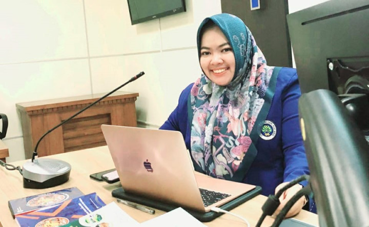 Praktisi pendidikan, Indrayani