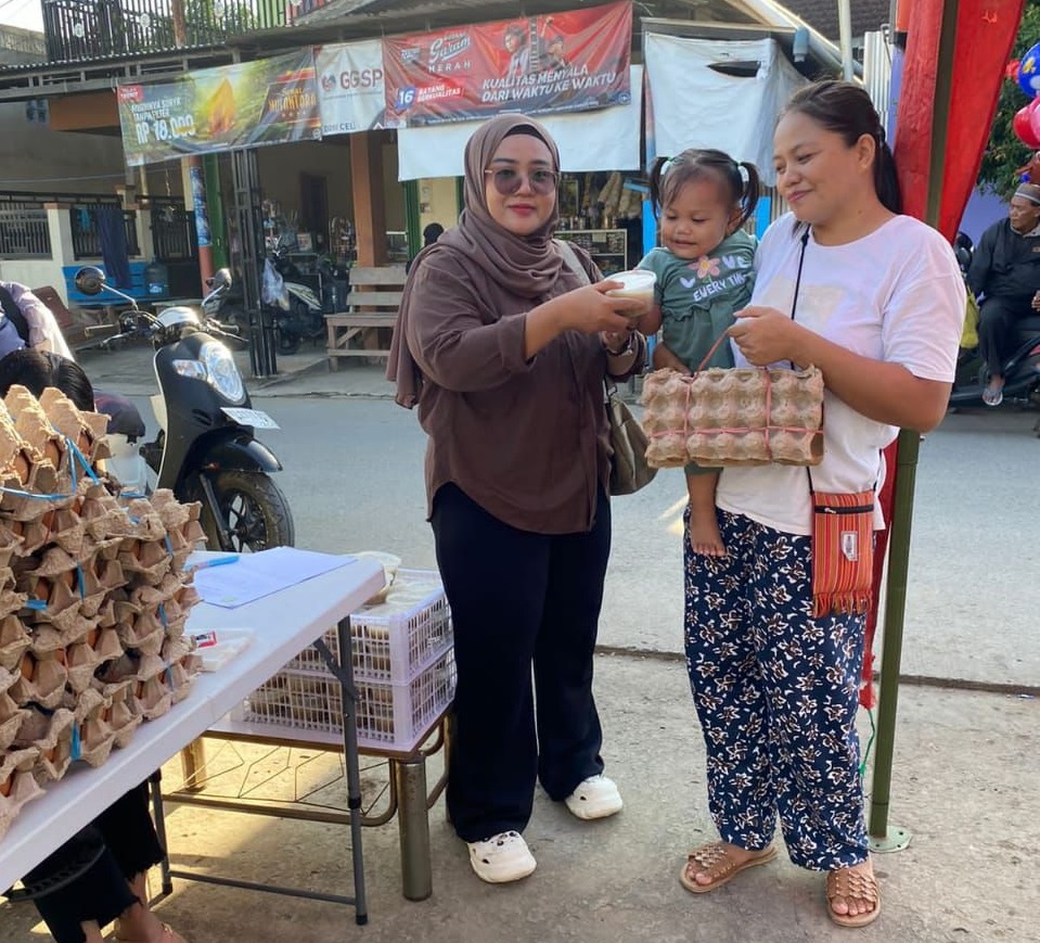 UPAYA: Selain rutin pembagian 10 butir telur atau setengah ekor ayam, posyandu di Loa Duri Ilir, Kukar juga melakukan inovasi dengan lomba untuk menarik partisipasi masyarakat.