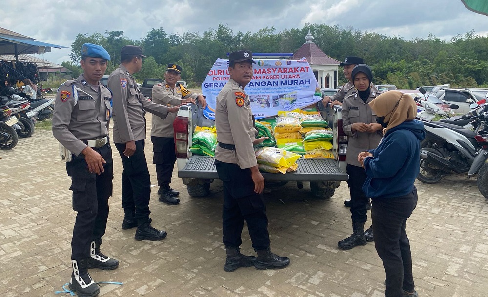 GPM: Warga di Kecamatan Babulu, PPU memanfaatkan program GPM Polres PPU kerja sama Perum Bulog Kaltim.