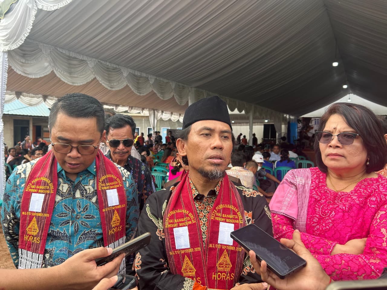 Ketua DPRD Kutai Timur, Jimmi (tengah)
