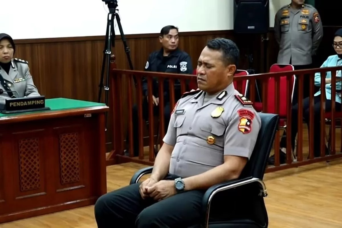 Kompol Kosmas K. Gae saat menjalani siding atas kasus kendaraan taktis Brimob yang tabrak driver ojol.