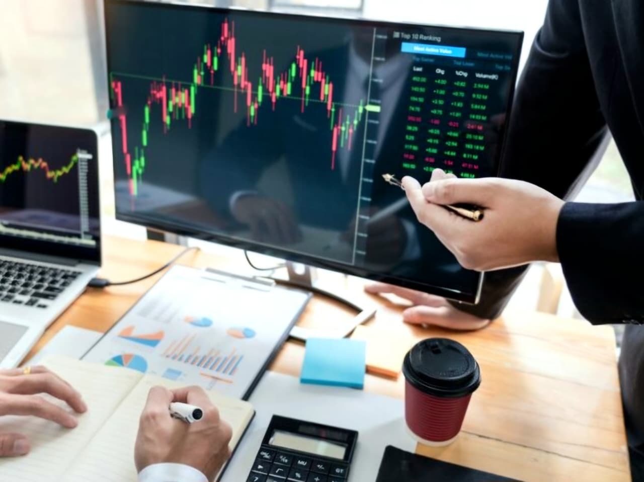 FUNDAMENTAL: Pasar modal Indonesia masih solid, IHSG tembus level tertinggi sepanjang masa pada Agustus 2025.