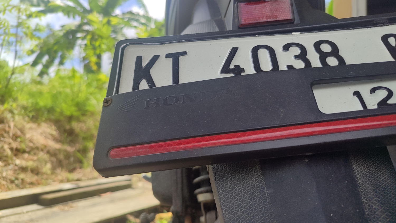 Plat KT.