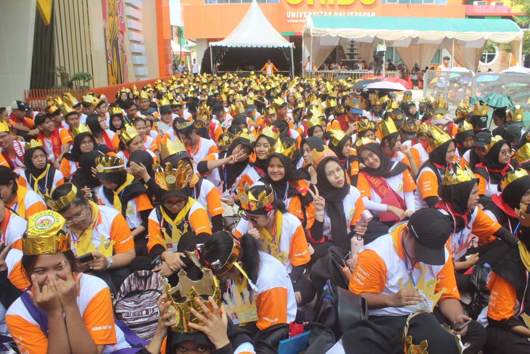PKKMB: Mahasiswa baru Uniba mengikuti gelaran PKKMB Inagurasi, Sabtu (13/9).