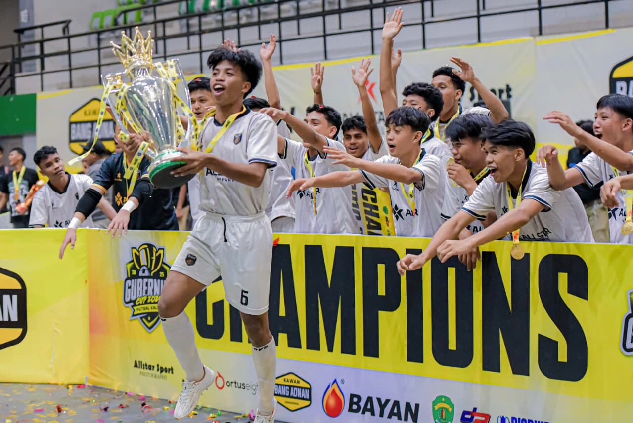 SMK Medika Samarinda berhasil menjadi kampiun turnamen futsal Gubernur Cup 2025.