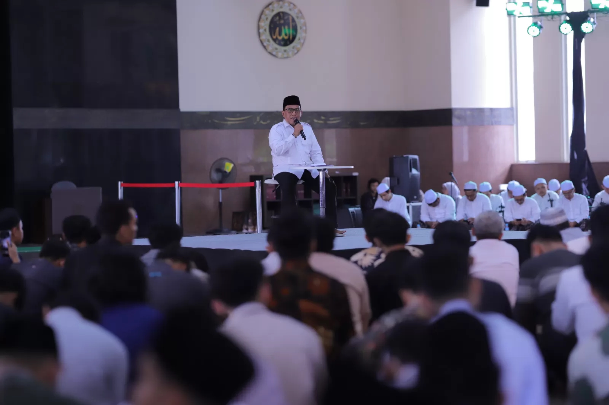 Direktur Urusan Agama Islam dan Bina Syariah Kemenag Arsad Hidayat .