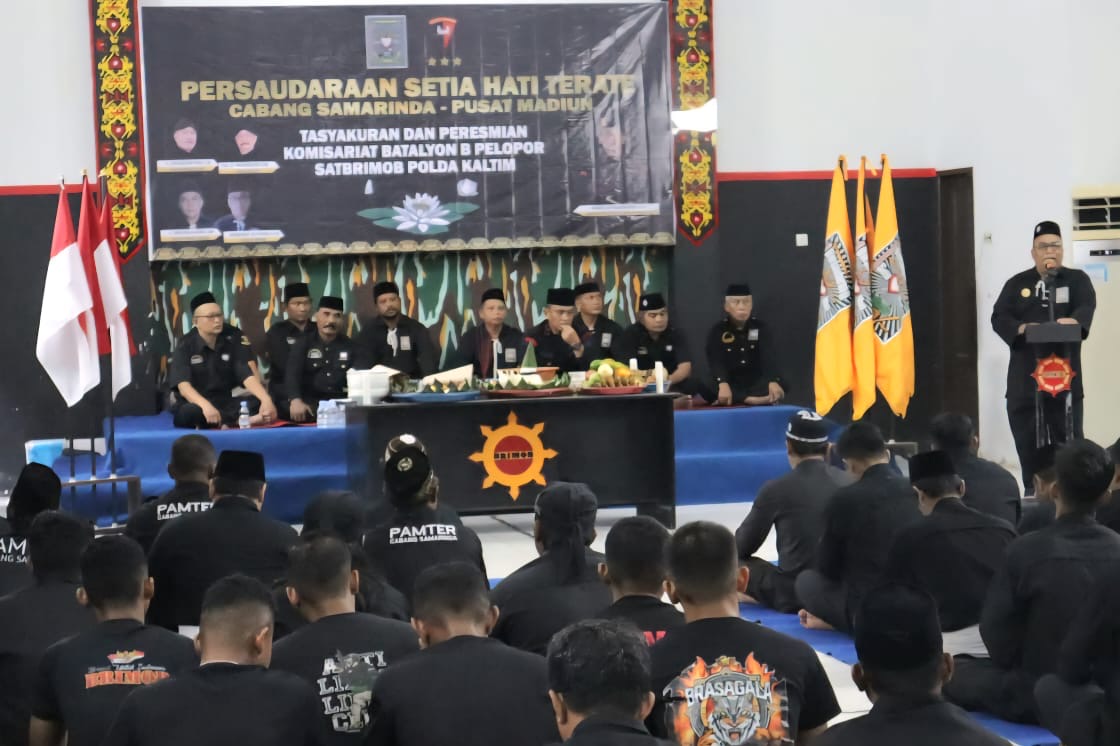 Tasyakuran Komisariat Persaudaraan Setia Hati Terate (PSHT) di Aula Batalyon B Pelopor Brimob Polda Kaltim.